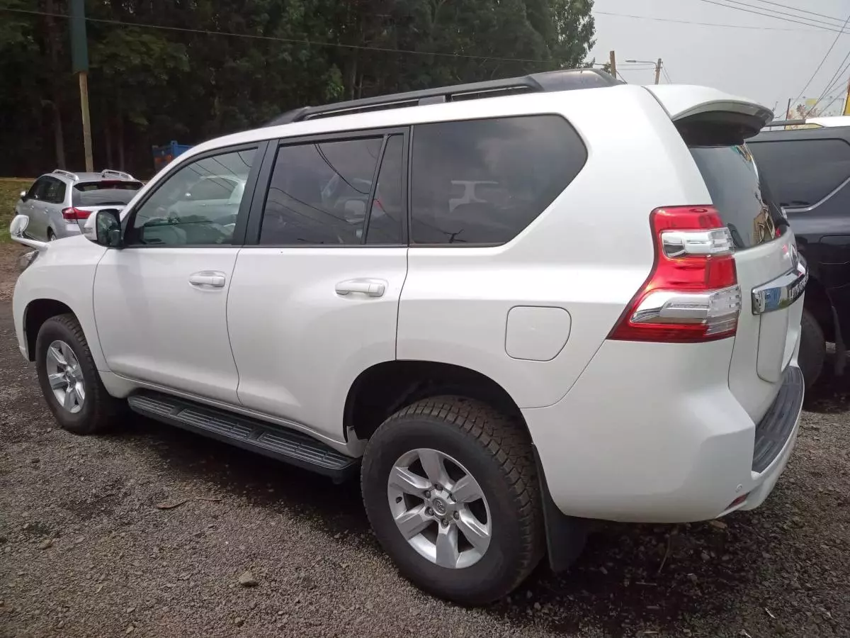 Toyota Landcruiser prado TX - 2015