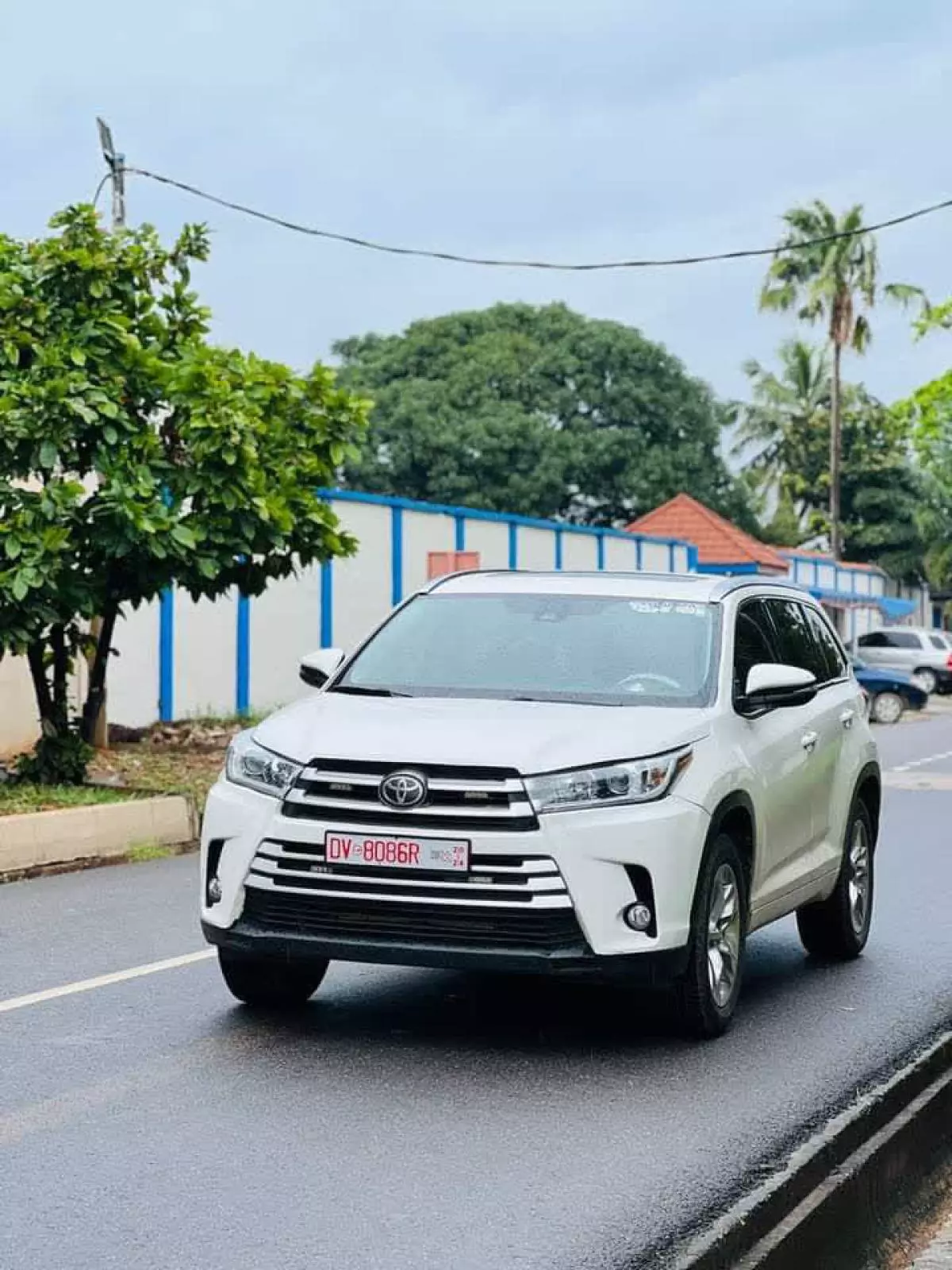 Toyota Highlander   - 2019