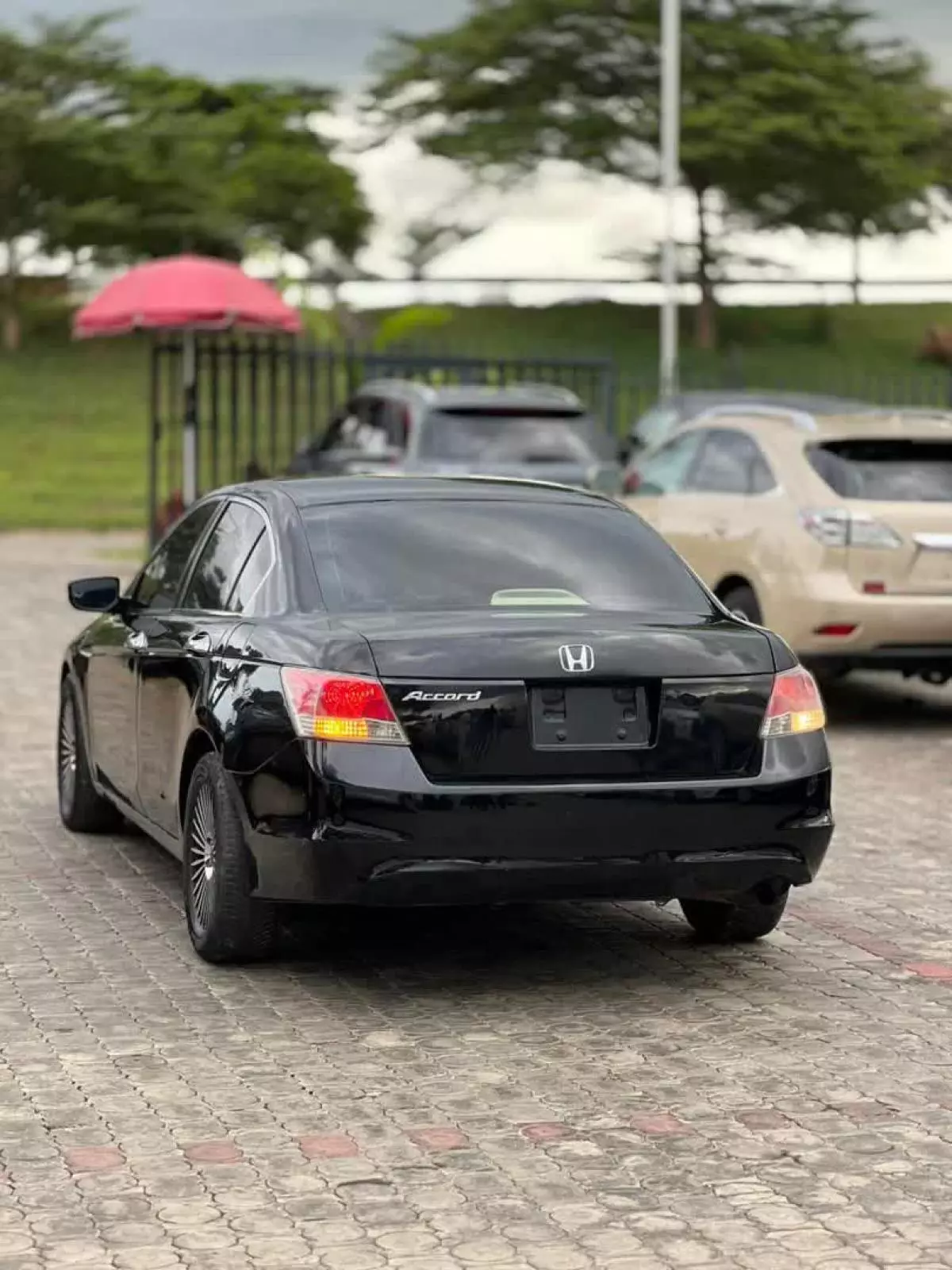 Honda Accord - 2009