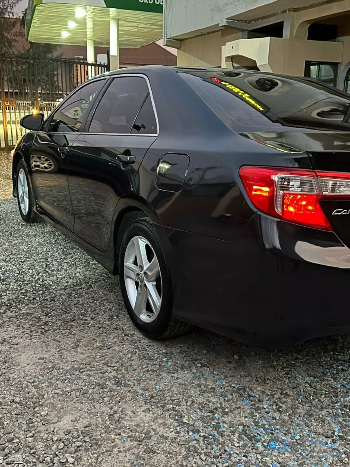 Toyota Camry   - 2012