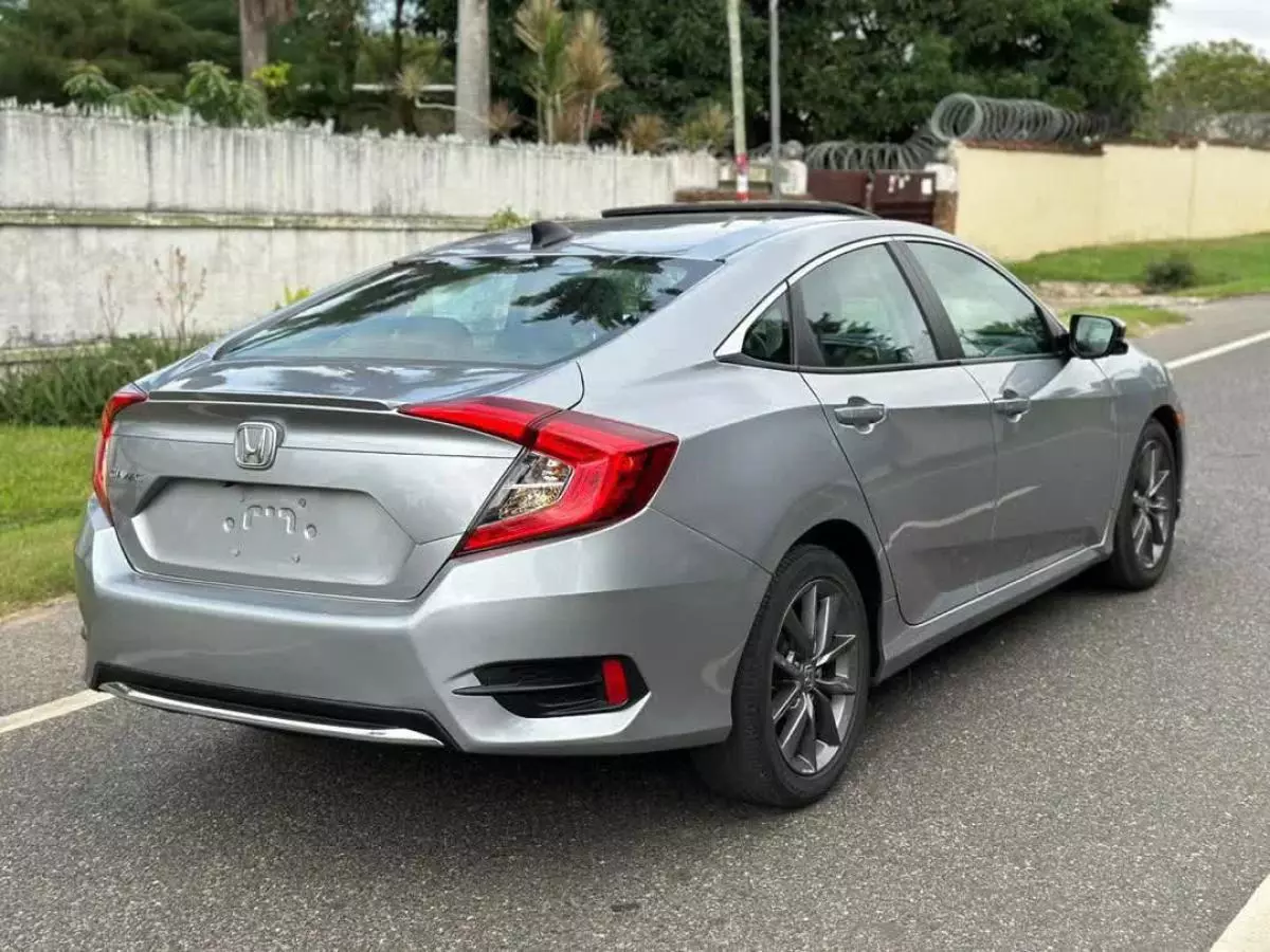 Honda Civic   - 2019