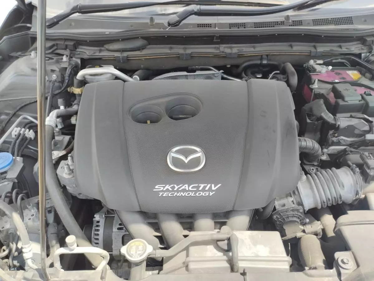 Mazda Atenza    - 2016