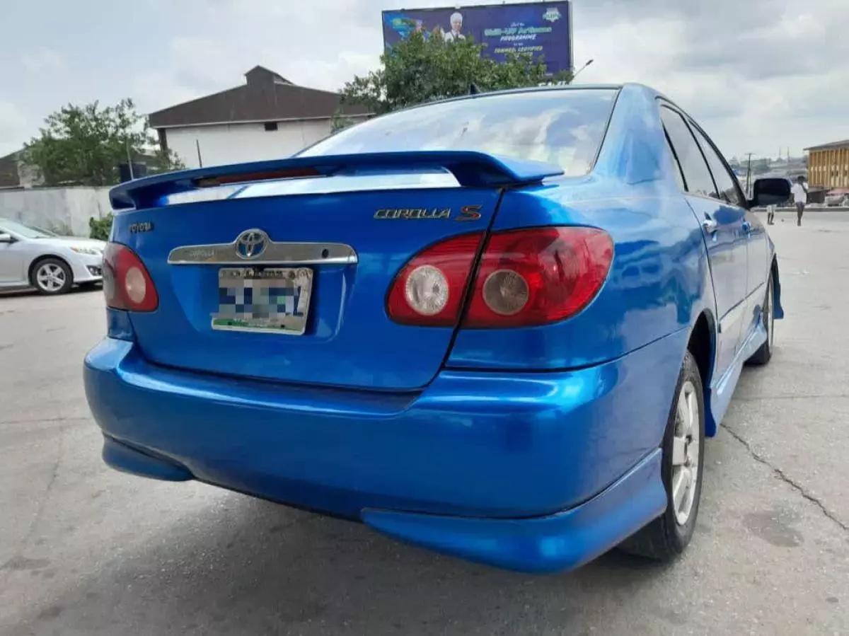 Toyota Corolla   - 2007