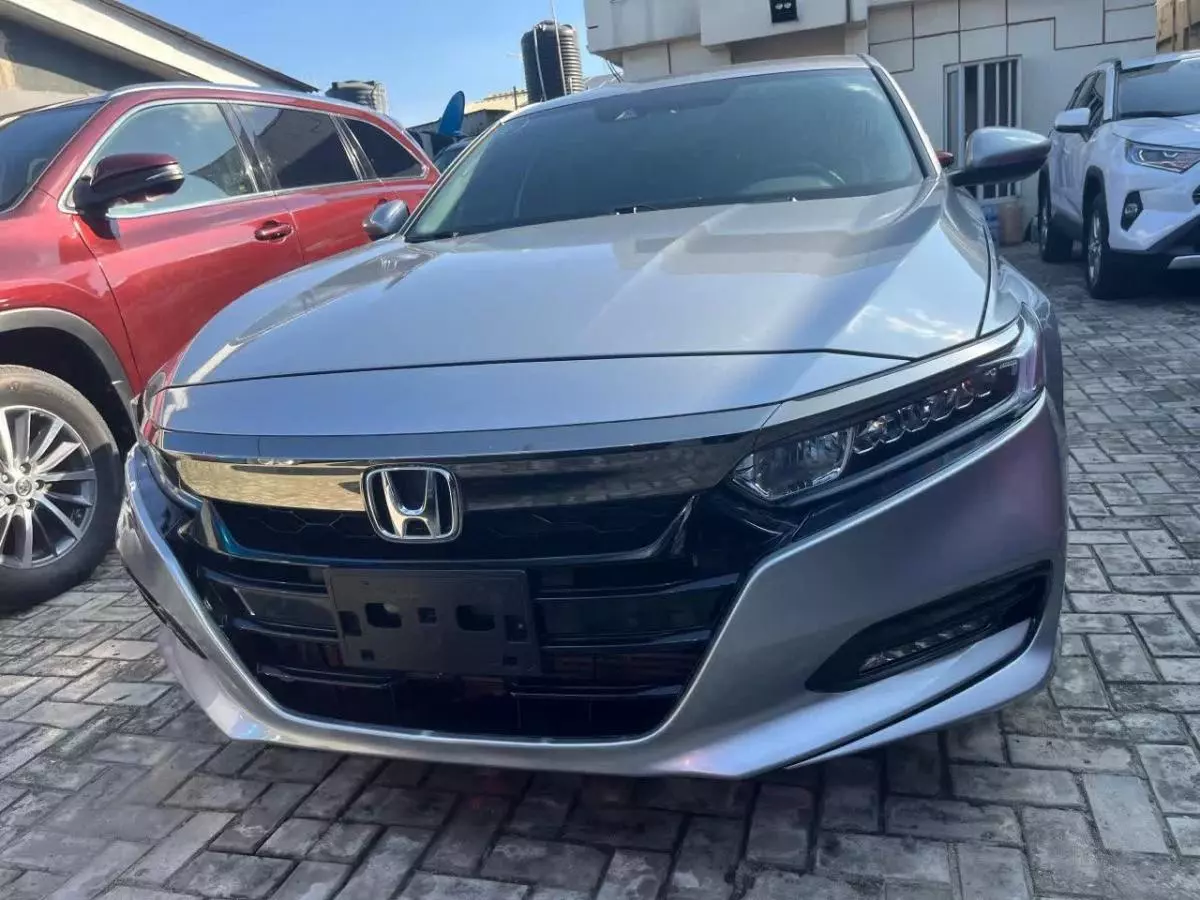 Honda Accord   - 2018