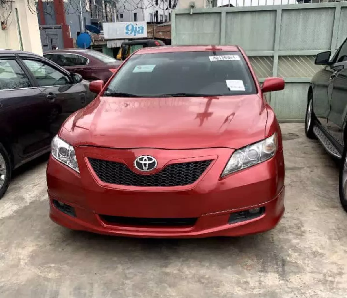 Toyota Camry   - 2009