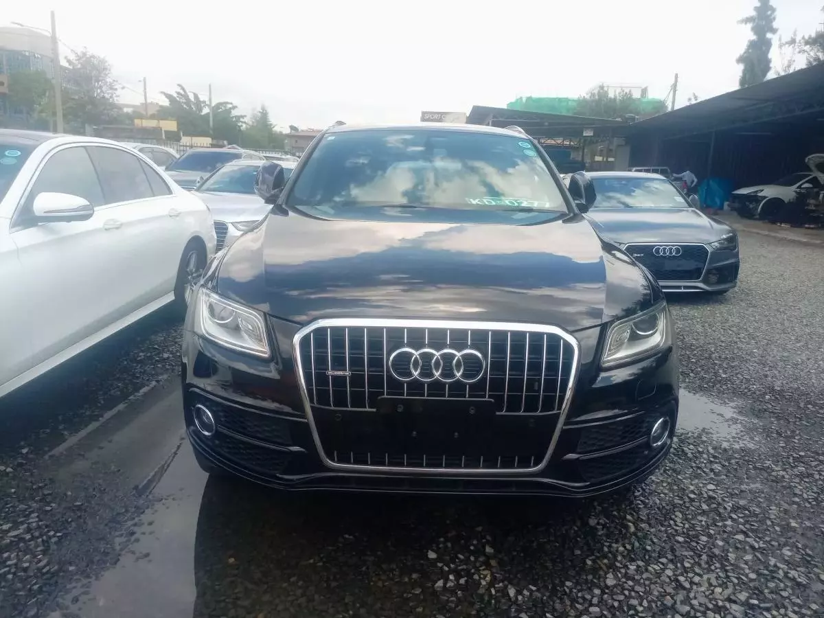 Audi Q5   - 2016