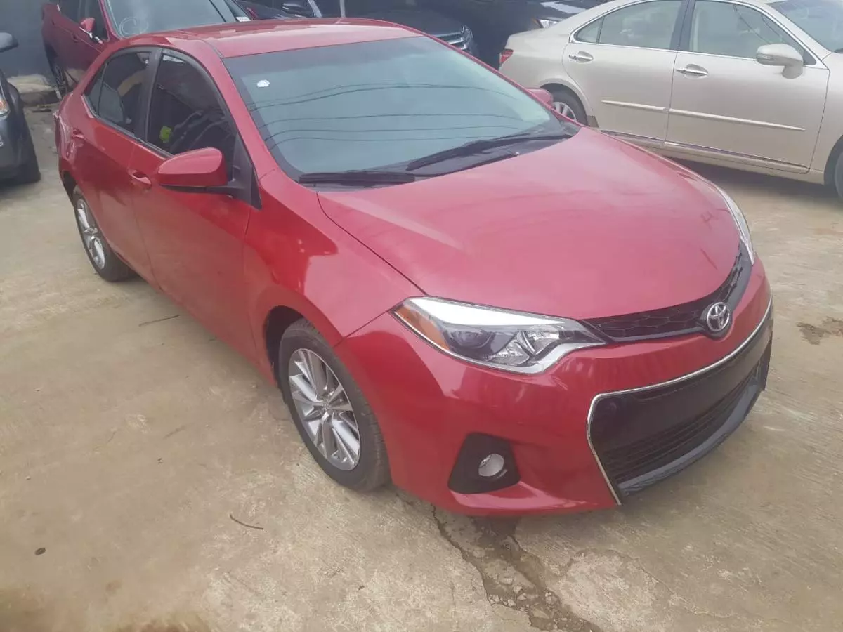 Toyota Corolla   - 2014