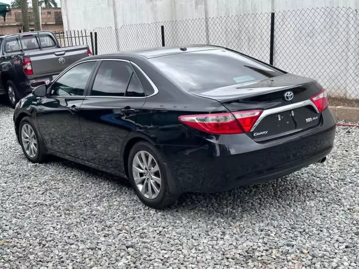 Toyota Camry   - 2015