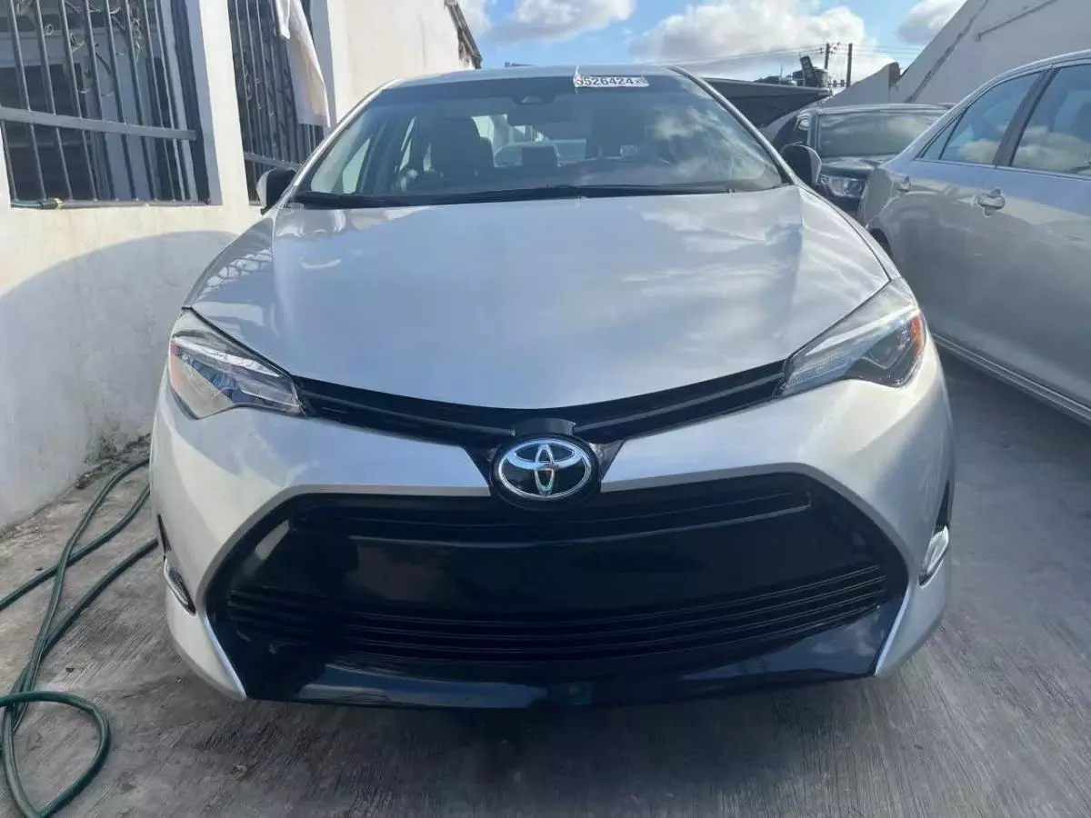 Toyota Corolla   - 2017