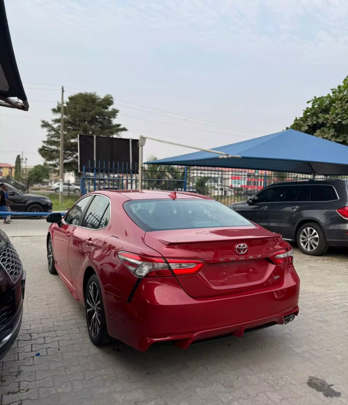 Toyota Camry   - 2019