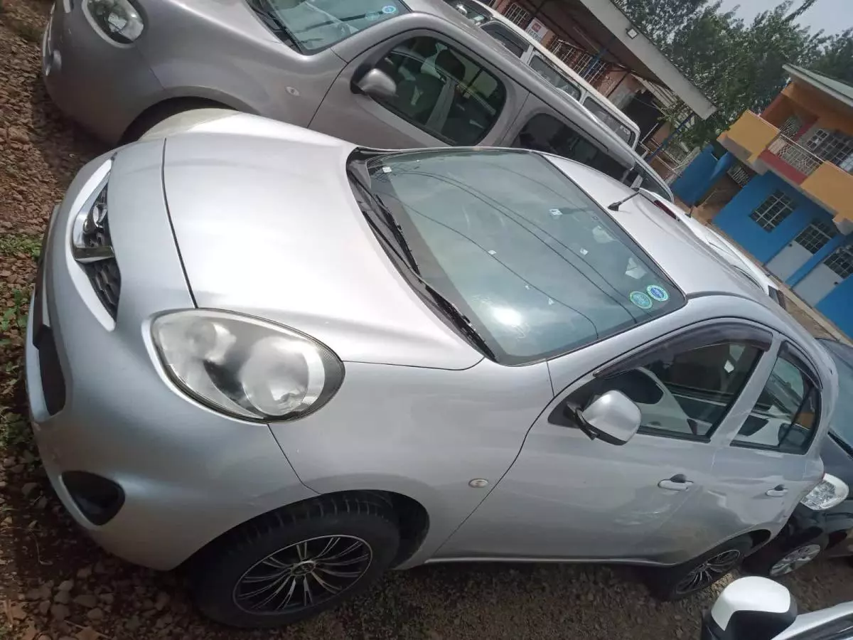 Nissan March  - 2015