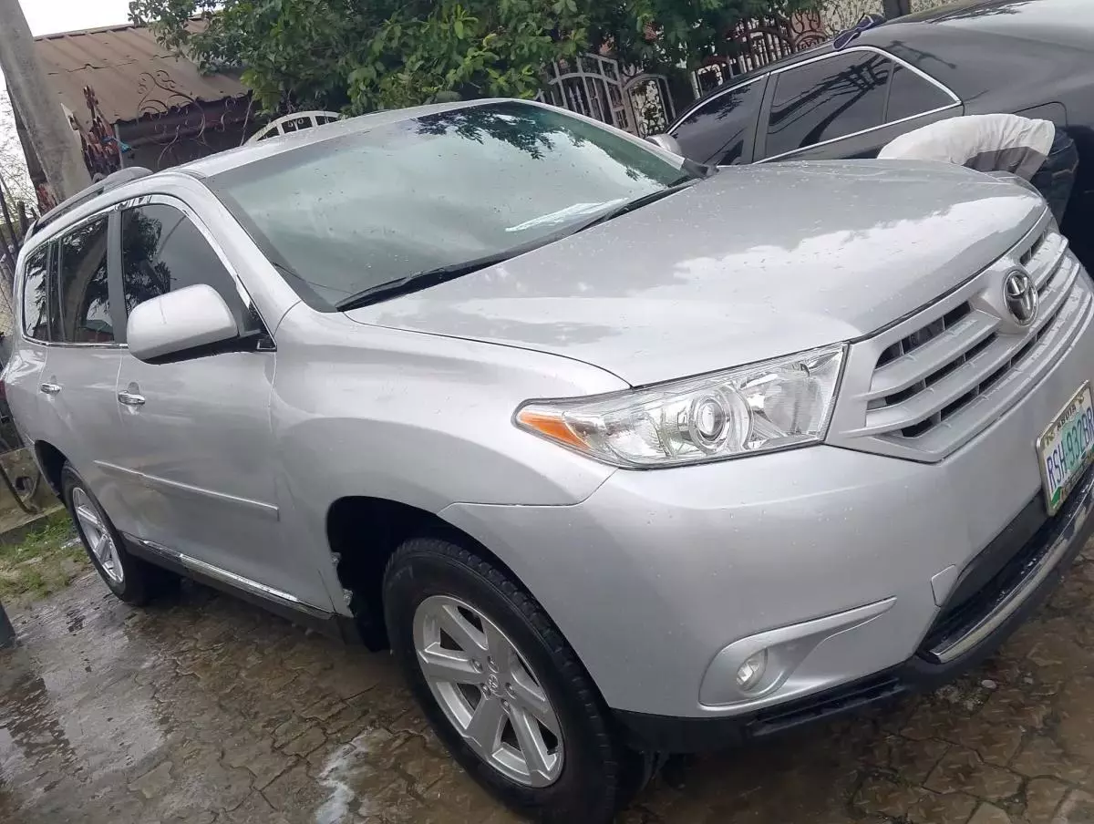 Toyota Highlander   - 2008