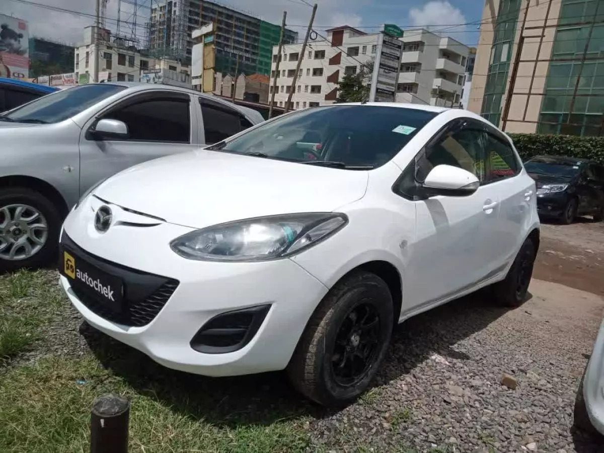 Mazda Demio    - 2013