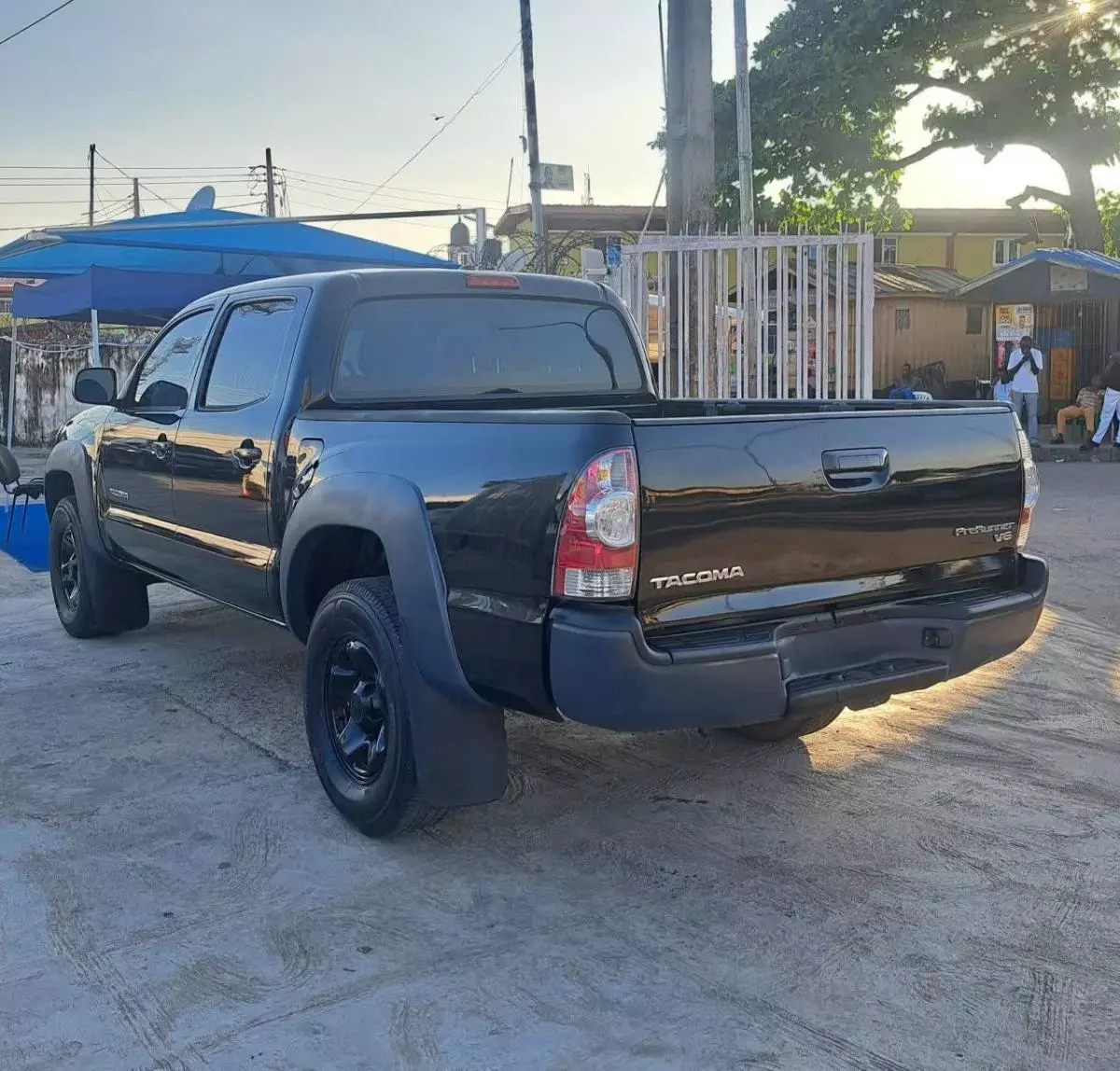 Toyota Tacoma   - 2009