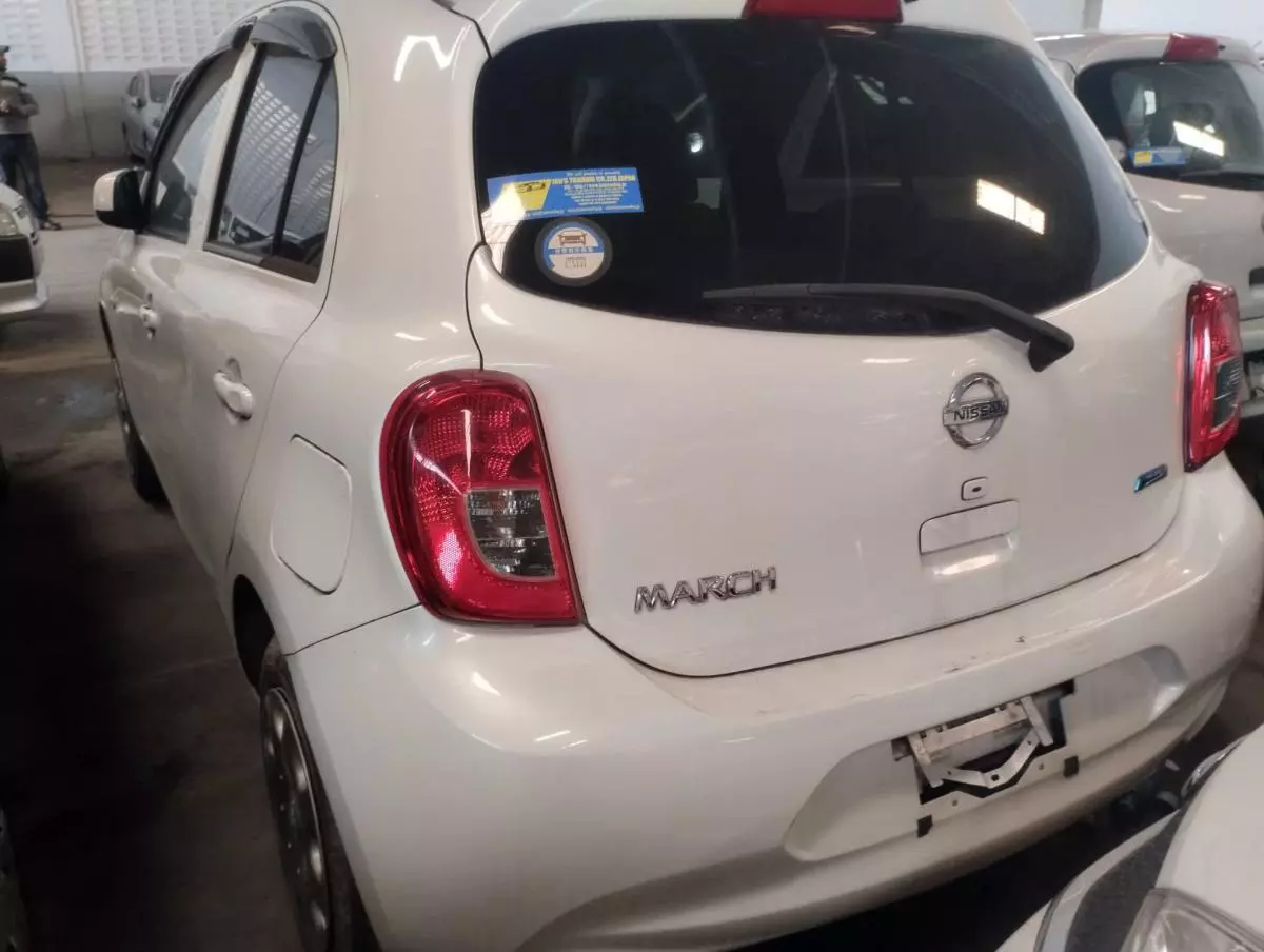 Nissan March  - 2015
