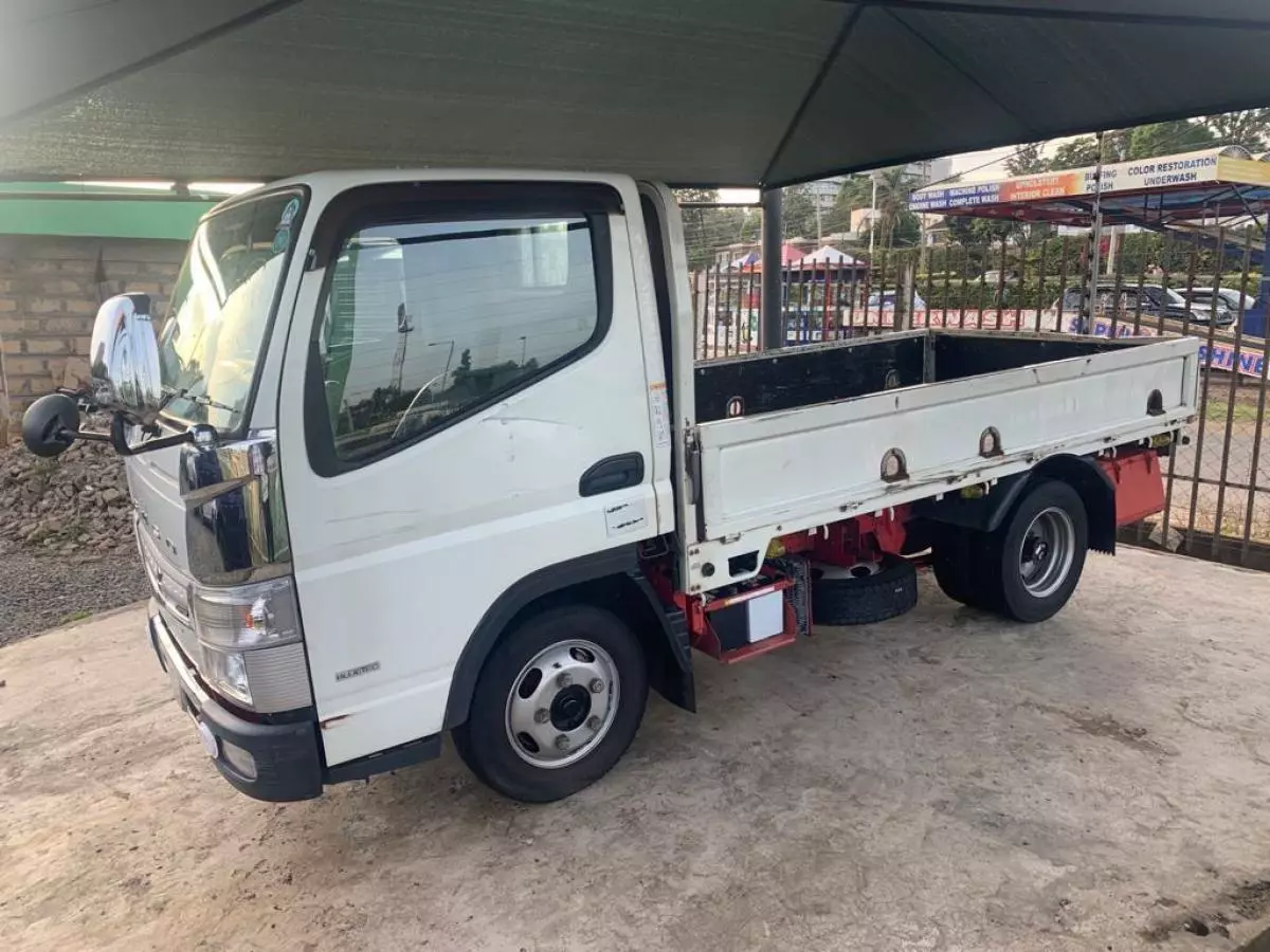 Mitsubishi Canter   - 2014