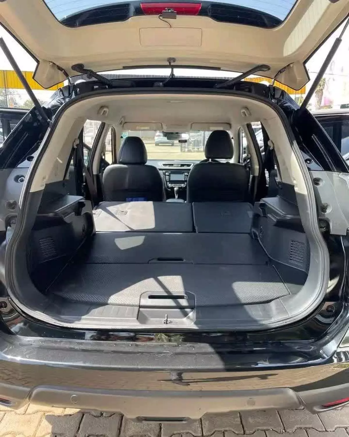 Nissan X-Trail - 2016
