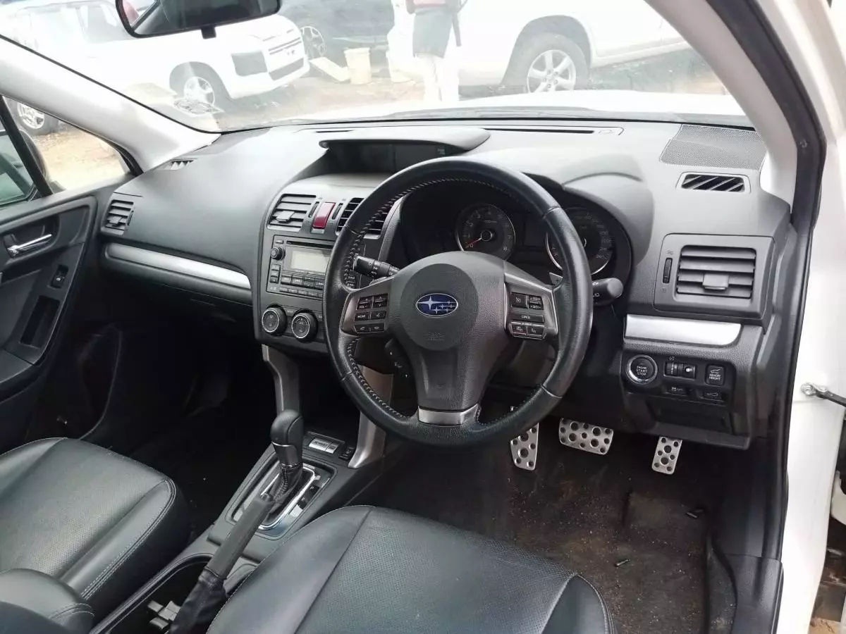 Subaru Forester   - 2015