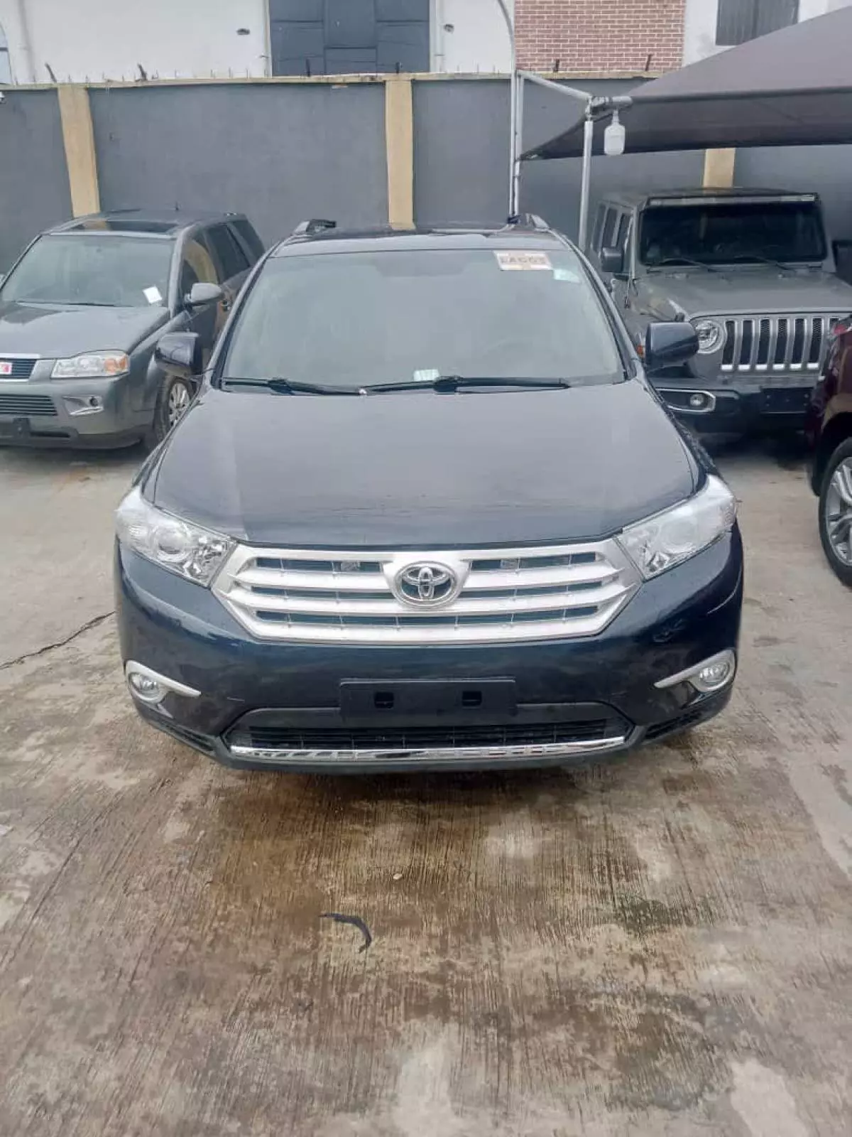 Toyota Highlander   - 2011