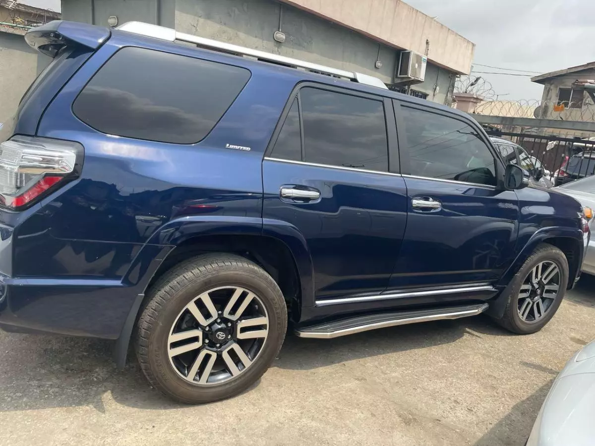 Toyota 4-Runner   - 2018