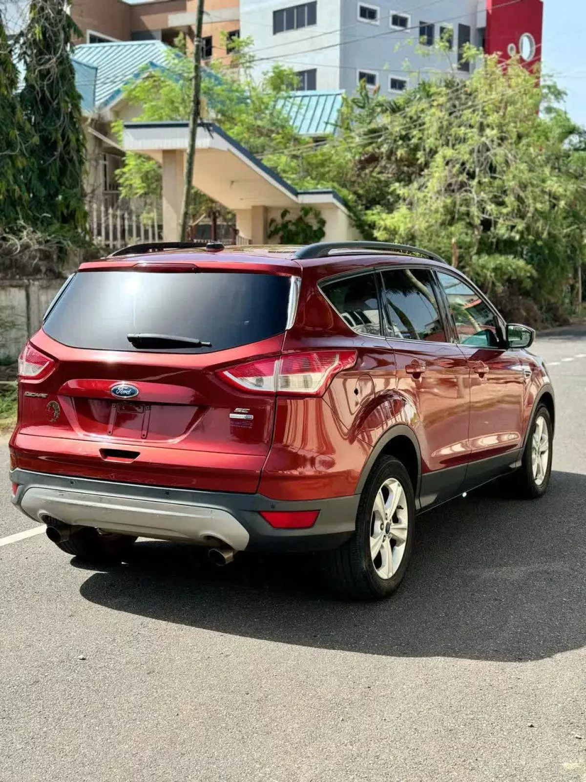 Ford Escape   - 2018