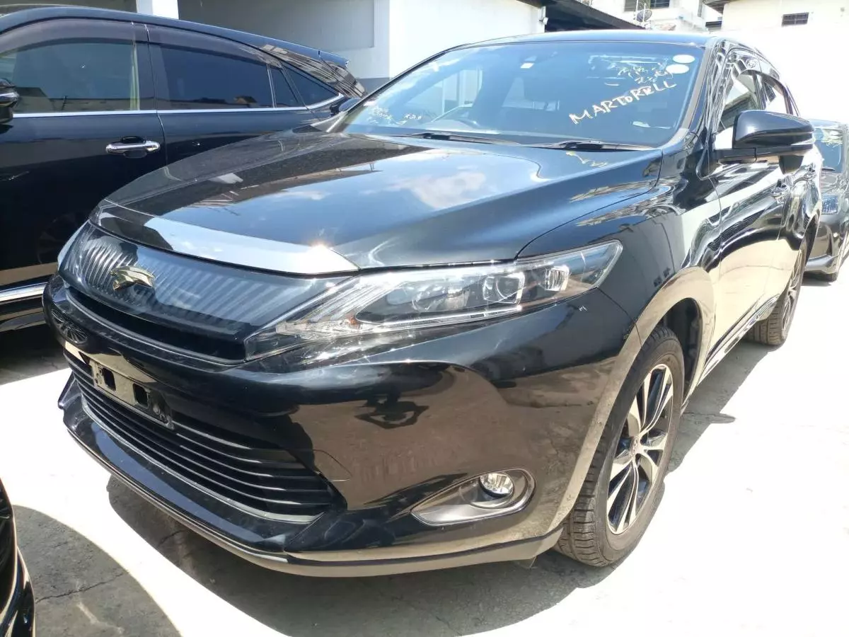 Toyota Harrier - 2015