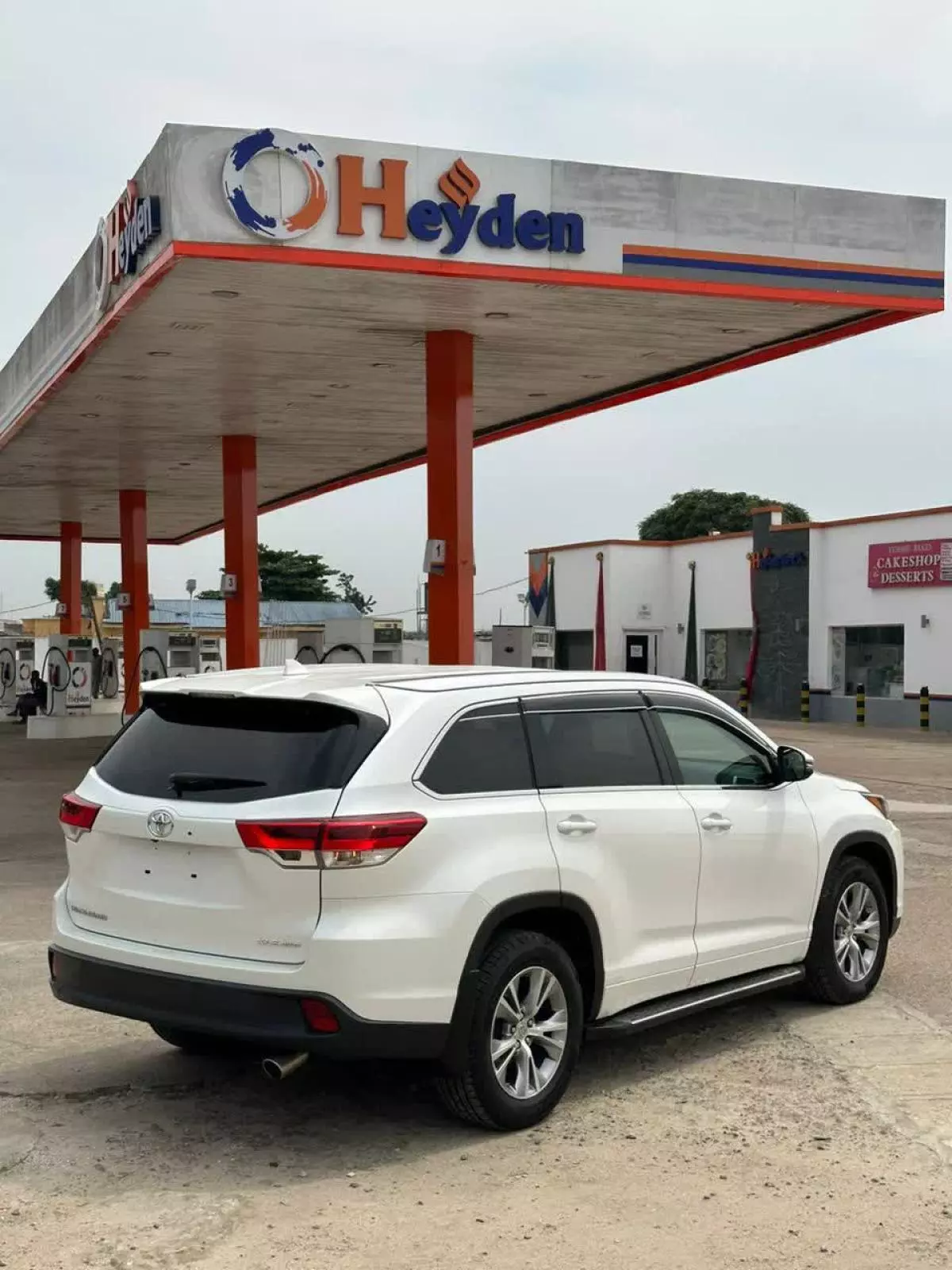 Toyota Highlander - 2015