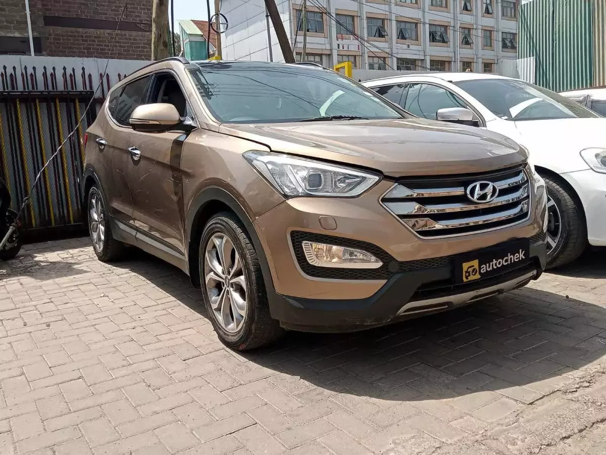 Hyundai Santa Fe - 2014