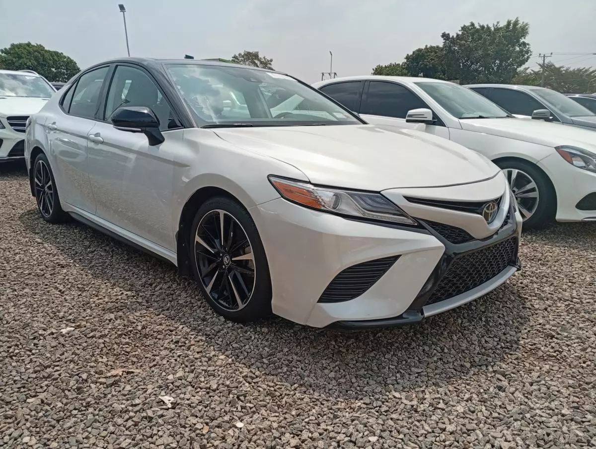 Toyota Camry   - 2019