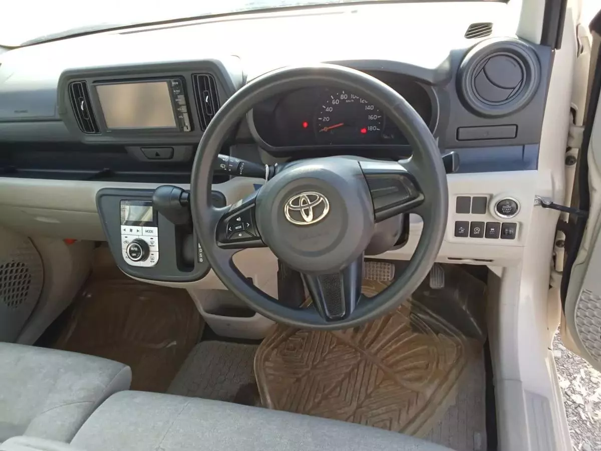 Toyota Passo   - 2016