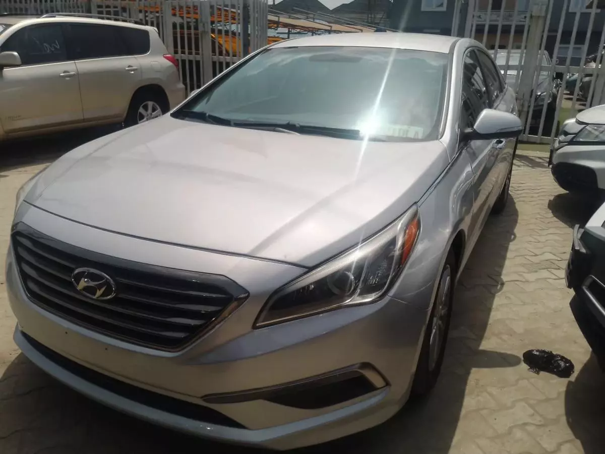 Hyundai Sonata   - 2015