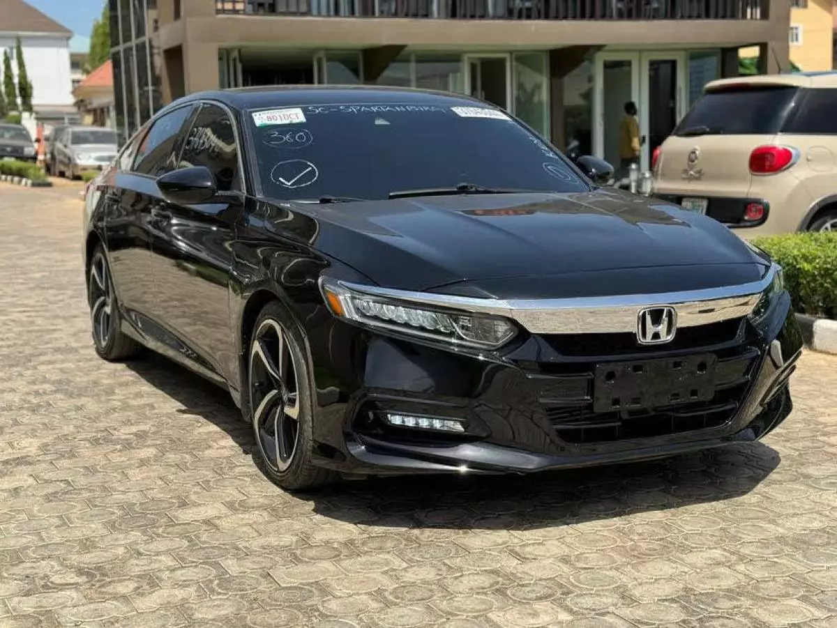 Honda Accord   - 2018