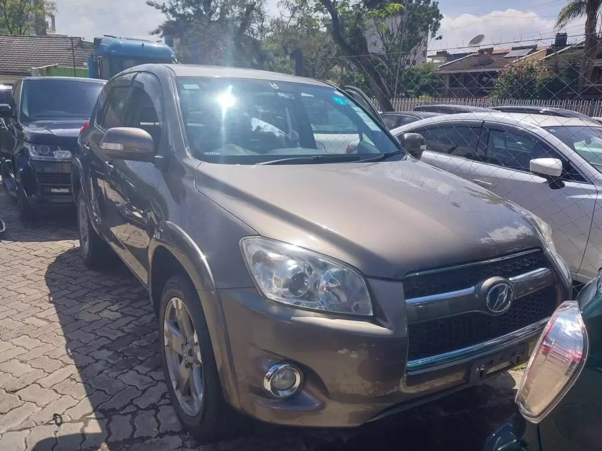 Toyota RAV 4   - 2013