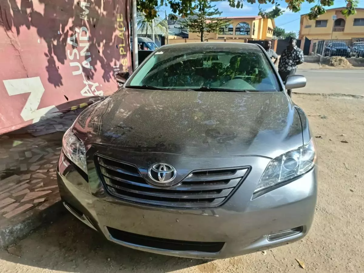 Toyota Camry   - 2007