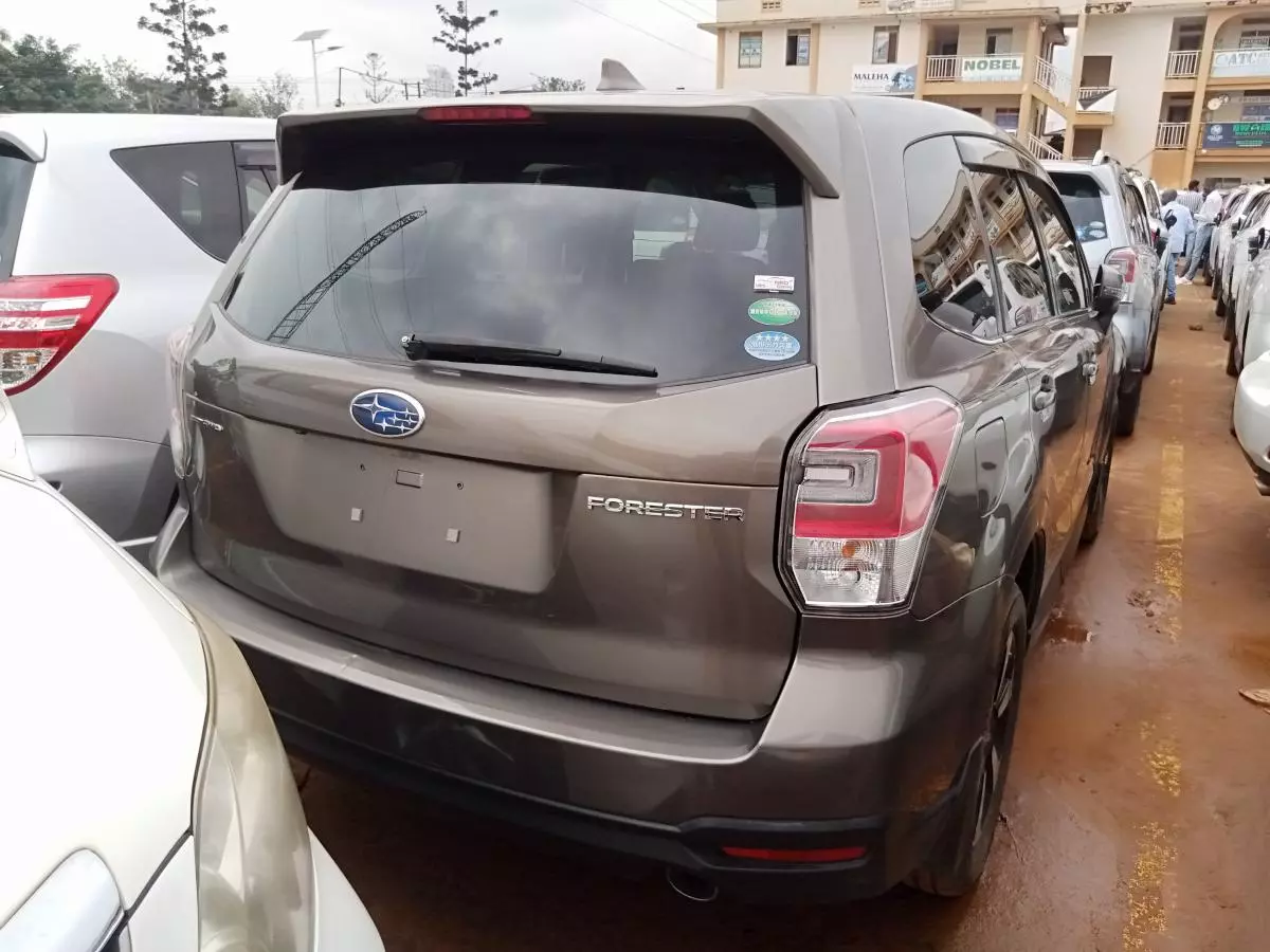 Subaru Forester   - 2015