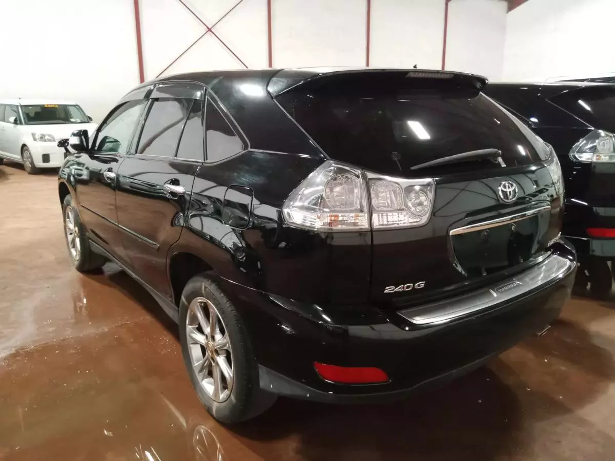 Toyota Harrier   - 2009