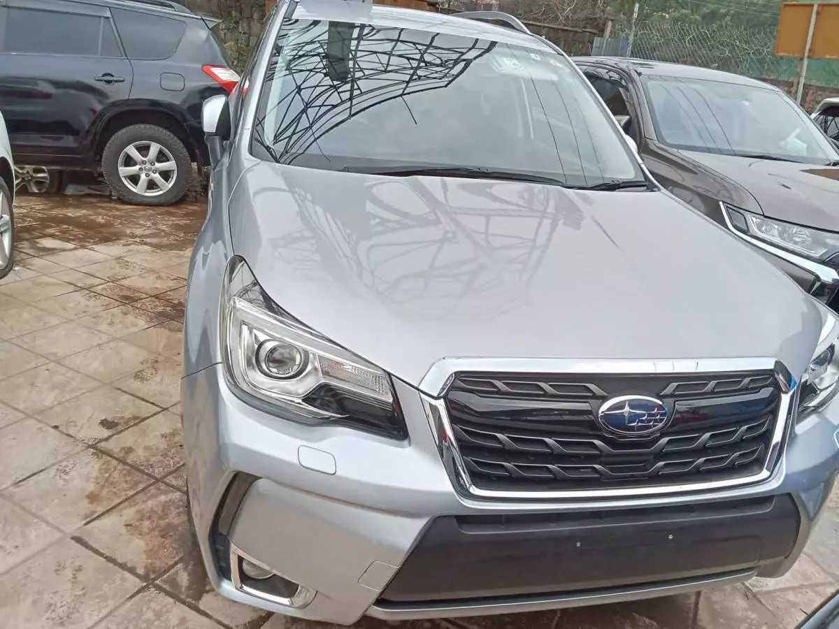 Subaru Forester   - 2017