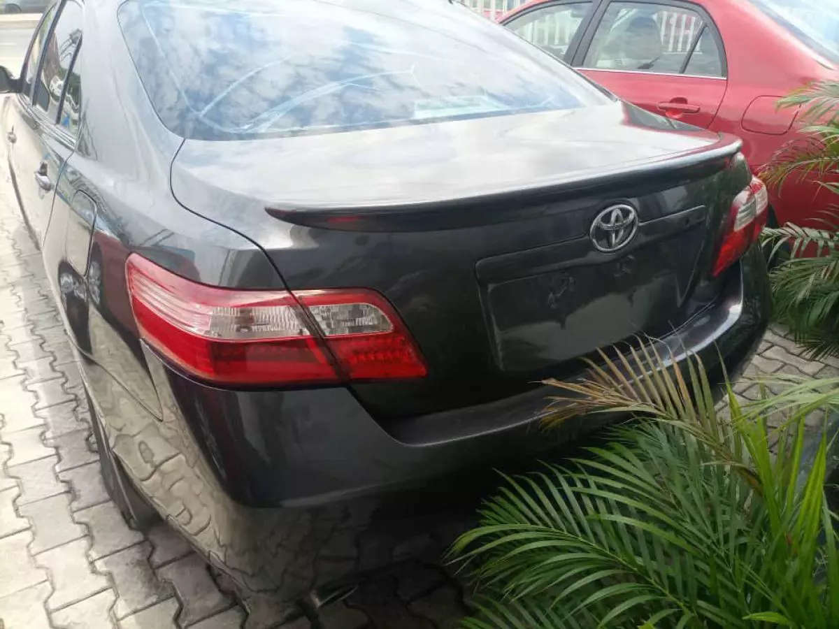 Toyota Camry - 2007