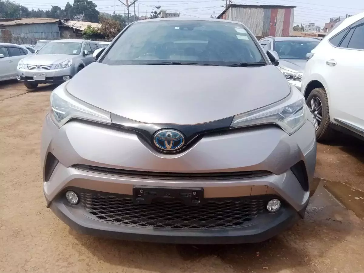 Toyota C-HR   - 2018