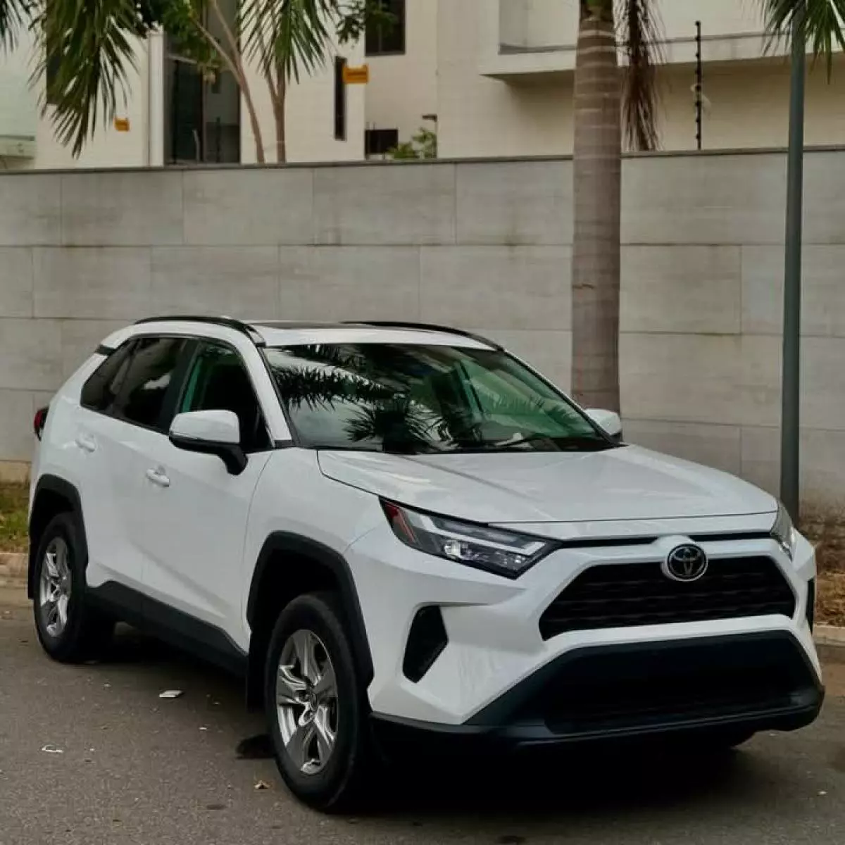 Toyota RAV 4   - 2023