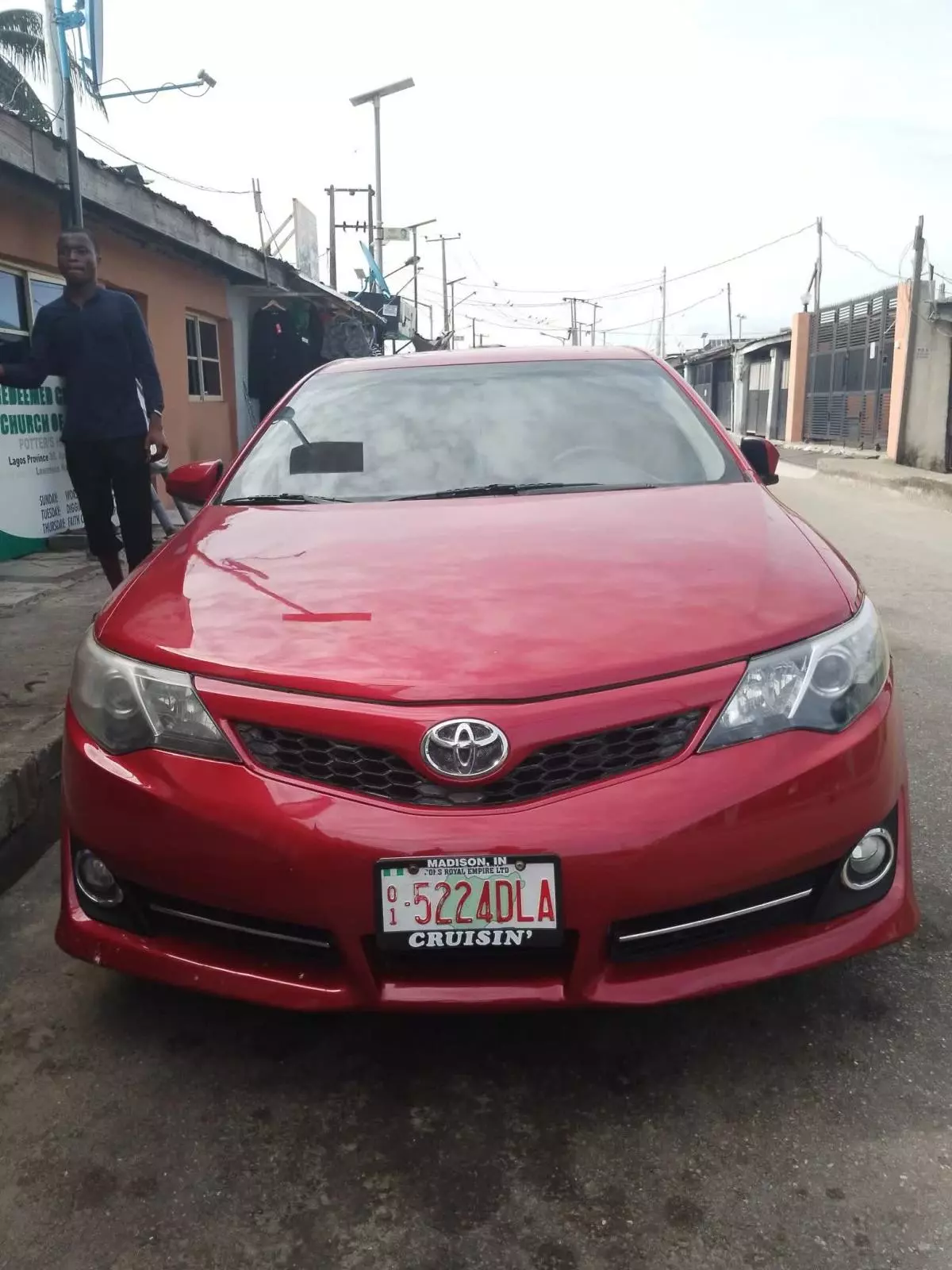 Toyota Camry   - 2012