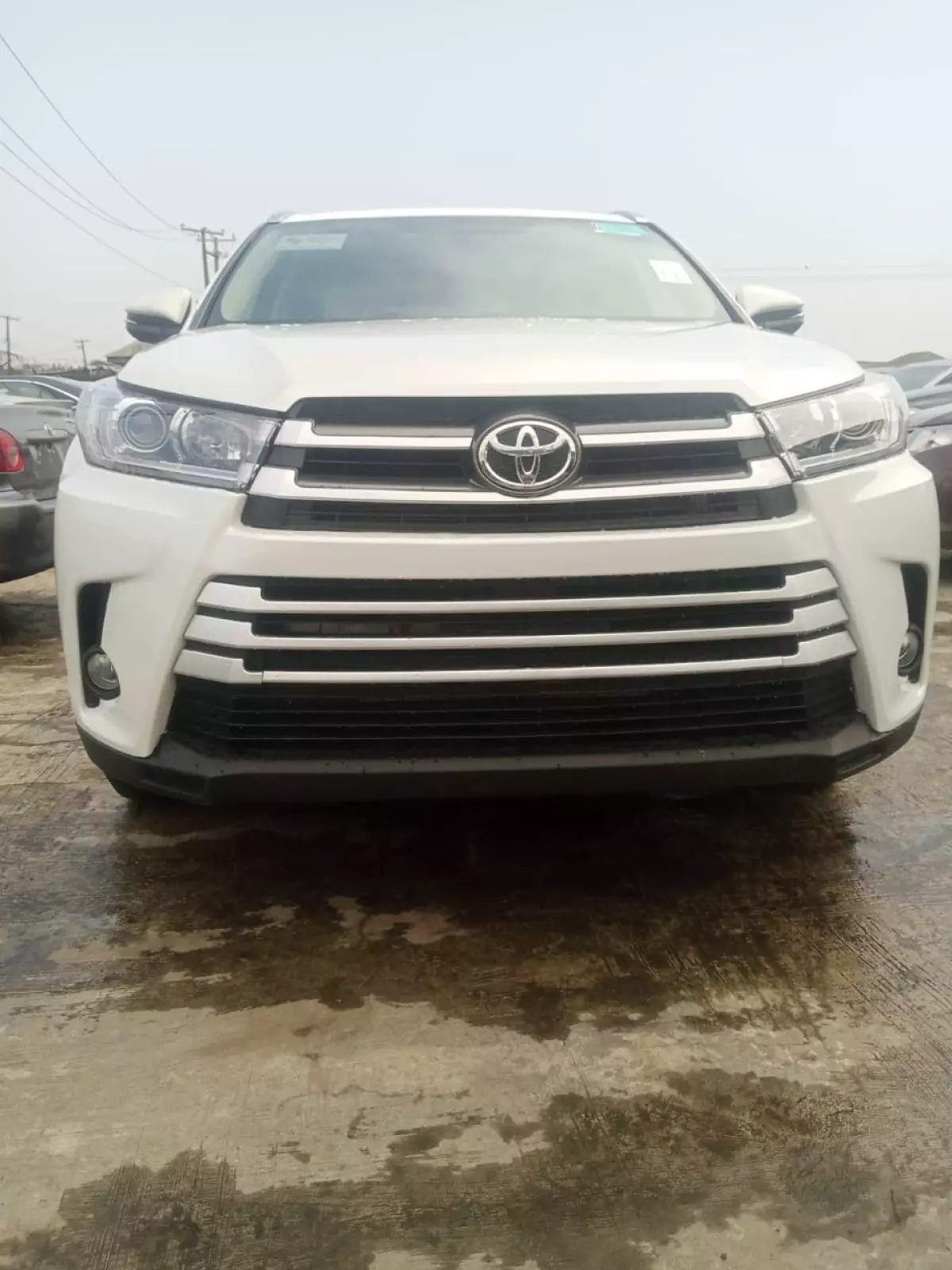 Toyota Highlander   - 2016