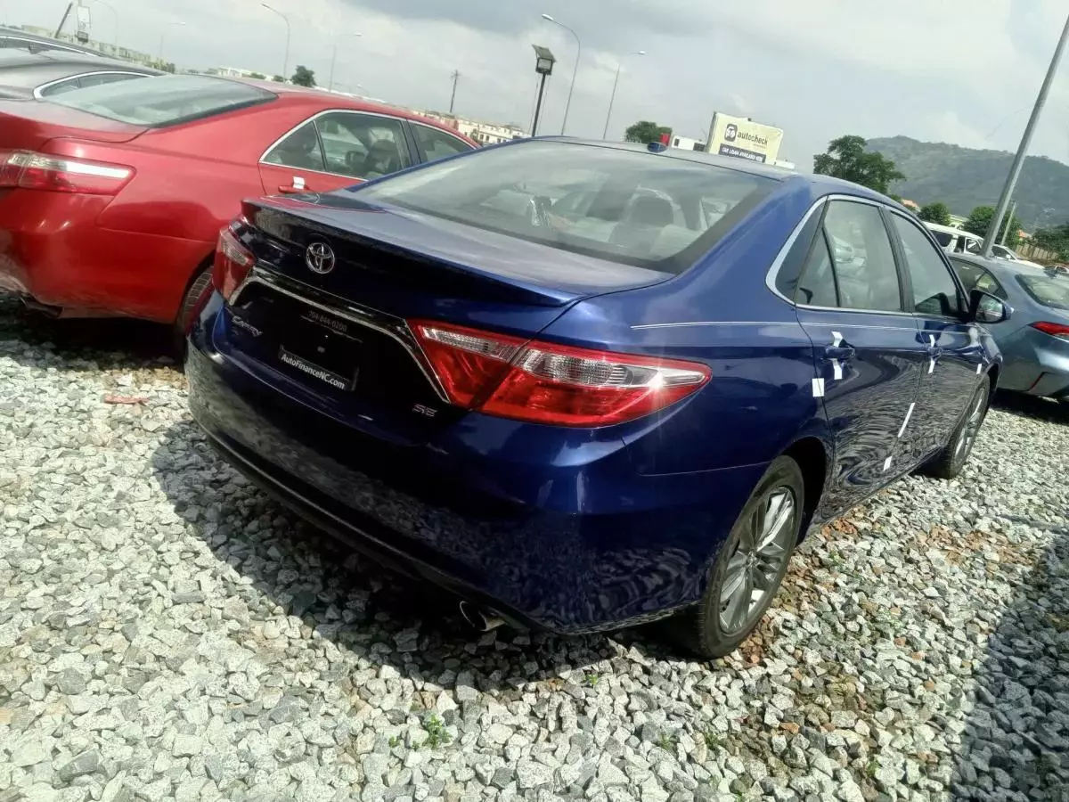 Toyota Camry   - 2015