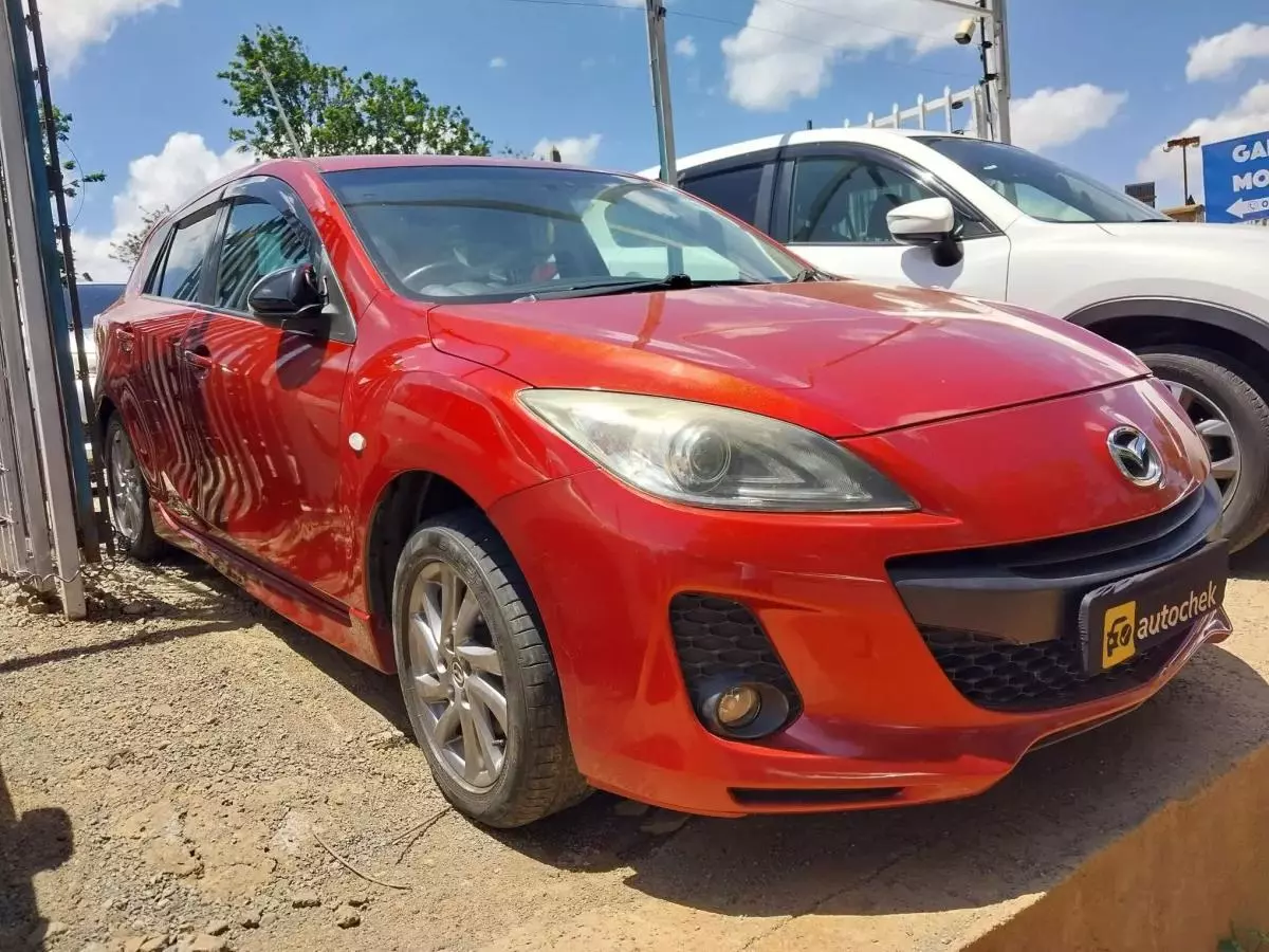 Mazda Atenza    - 2013
