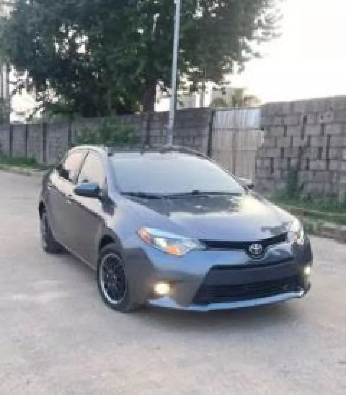 Toyota Corolla   - 2015