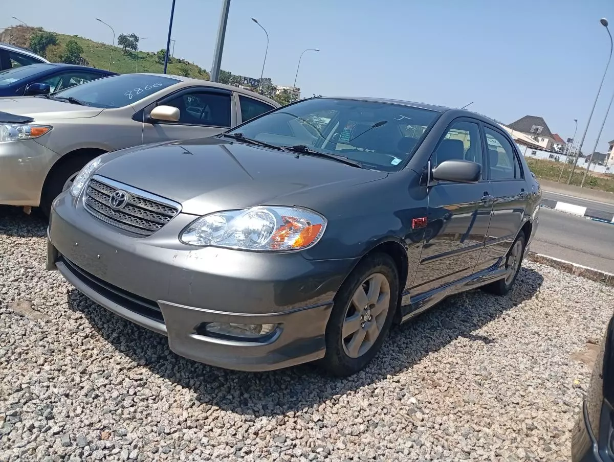 Toyota Corolla   - 2006