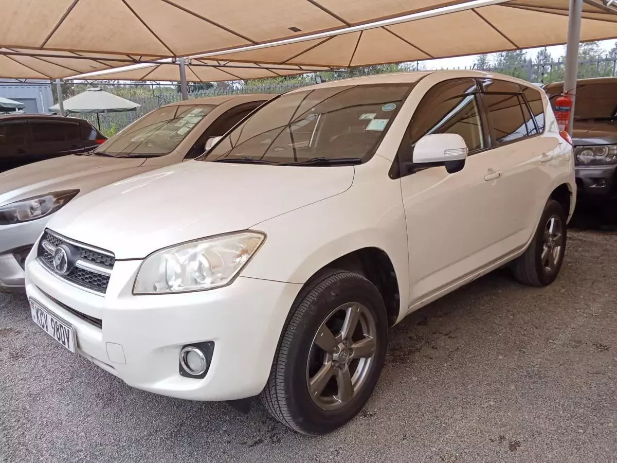 Toyota RAV 4   - 2013