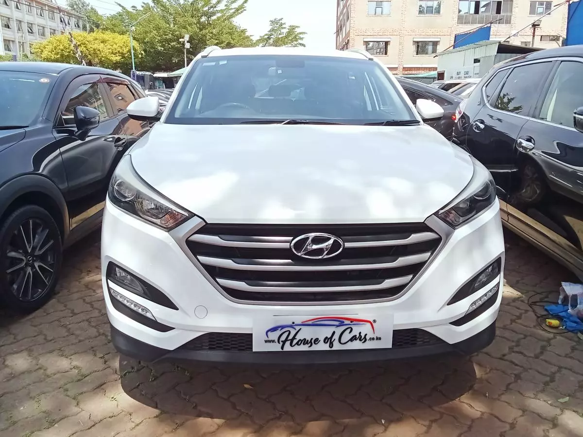 Hyundai TUCSON 2,0L BVM 4x2 GL   - 2017