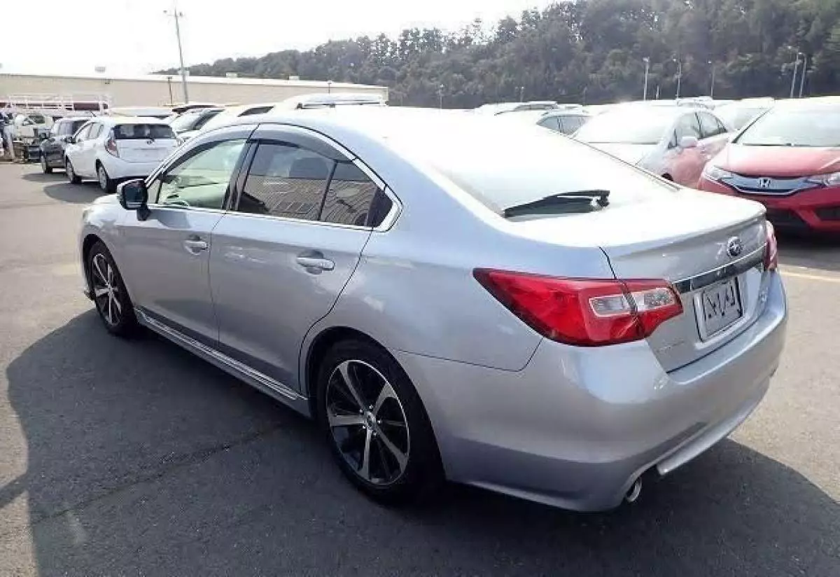 Subaru Legacy - 2016