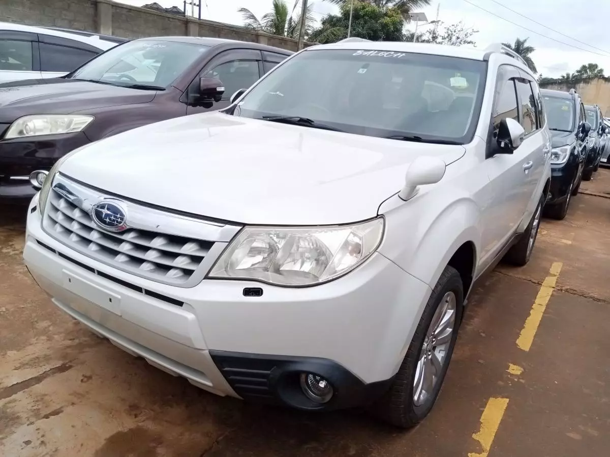 Subaru Forester   - 2011